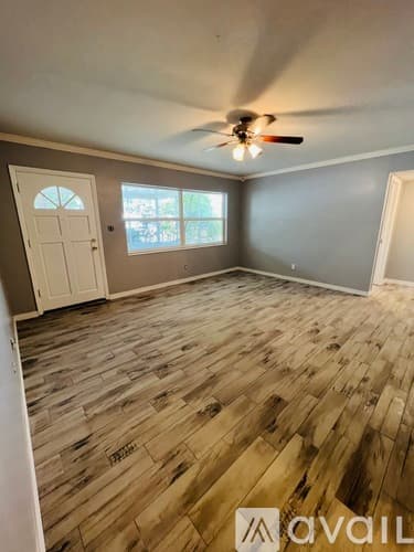 Seminole House: 10180 62nd Terrace N