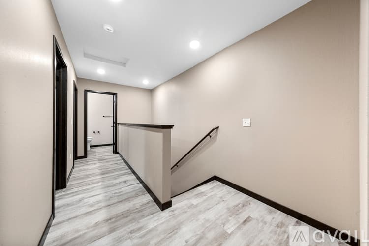Mankato Apartment: 3200 Noble Dr