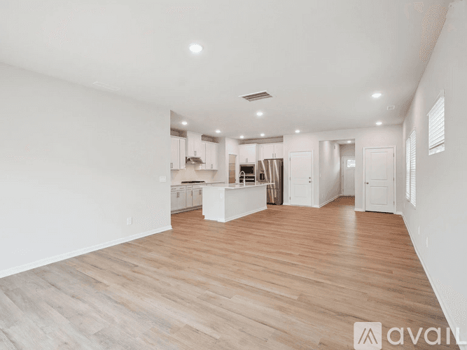 Garner House: 633 Red River Dr