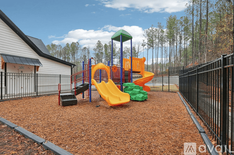 Garner House: 633 Red River Dr