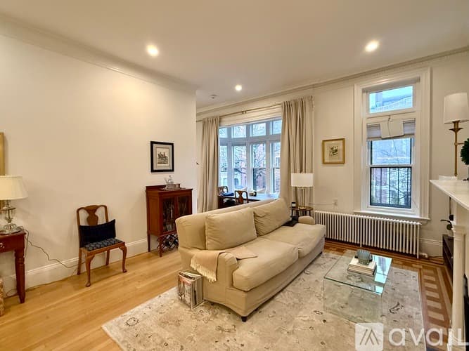 Boston Apartment: 188 Marlborough St