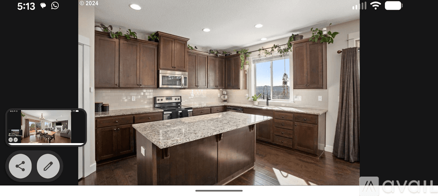 Estacada House: 1495 Northeast Kristie Lane