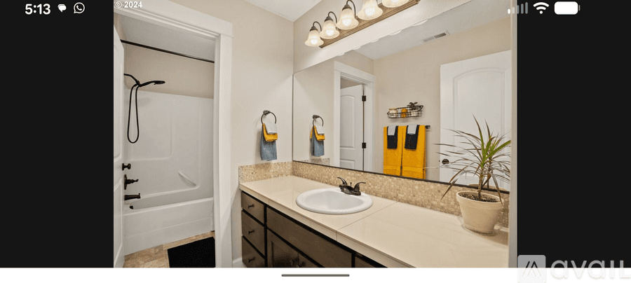 Estacada House: 1495 Northeast Kristie Lane