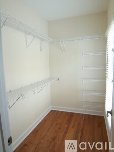 Savannah House: 537 East Hall Lane