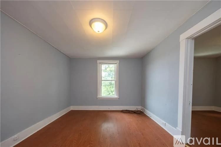 Butler Apartment: 115 Spring Street