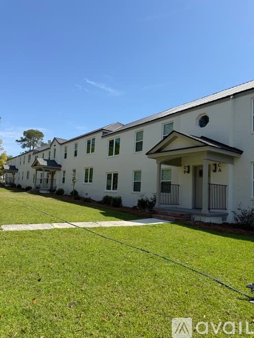 Moultrie Apartment: 1001 1st St SE