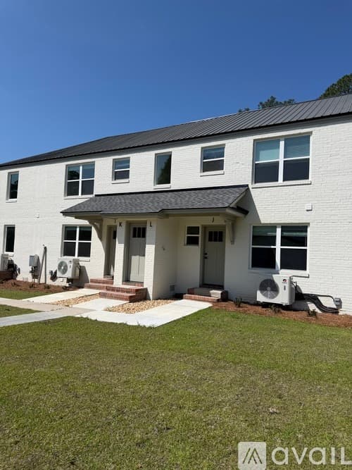 Moultrie Apartment: 1001 1st St SE