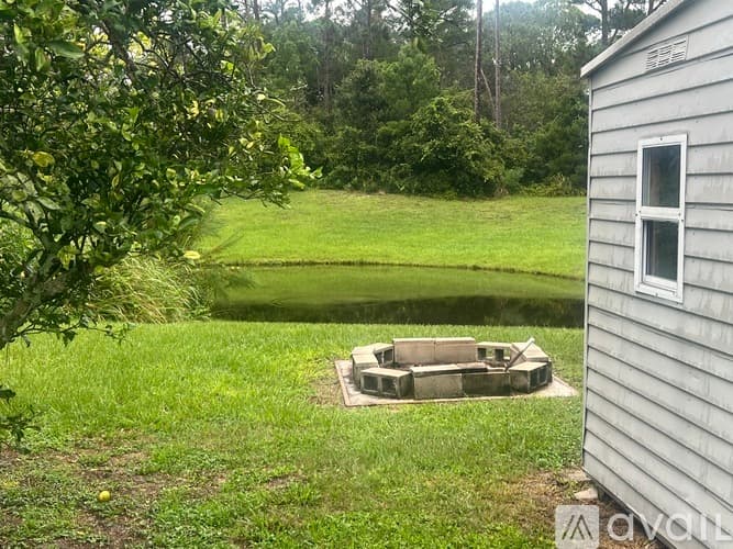 Cocoa House: 1641 Ridge Drive