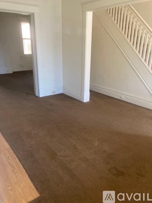 Jeannette Apartment: 11 Cuyler Ave