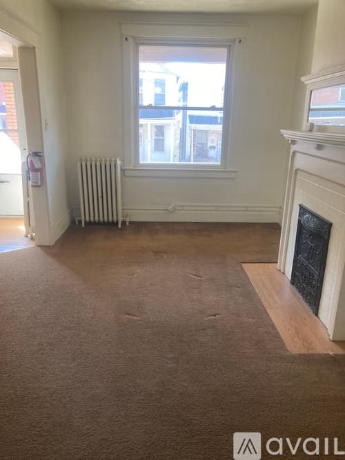 Jeannette Apartment: 11 Cuyler Ave