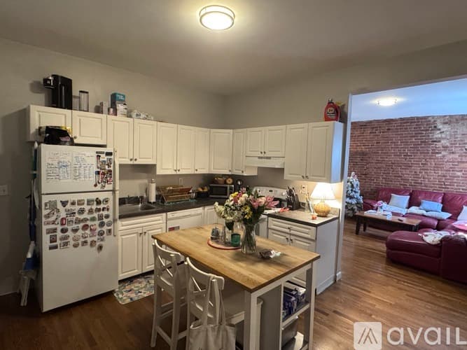 Brookline Apartment: 15 Stearns Rd