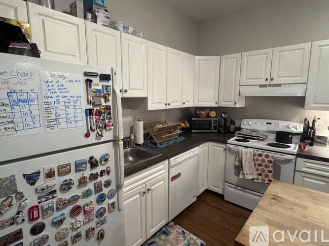 Brookline Apartment: 15 Stearns Rd