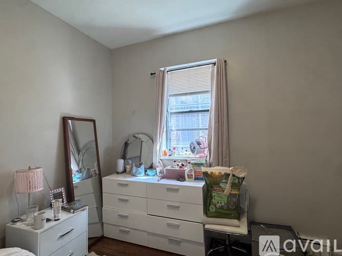 Brookline Apartment: 15 Stearns Rd