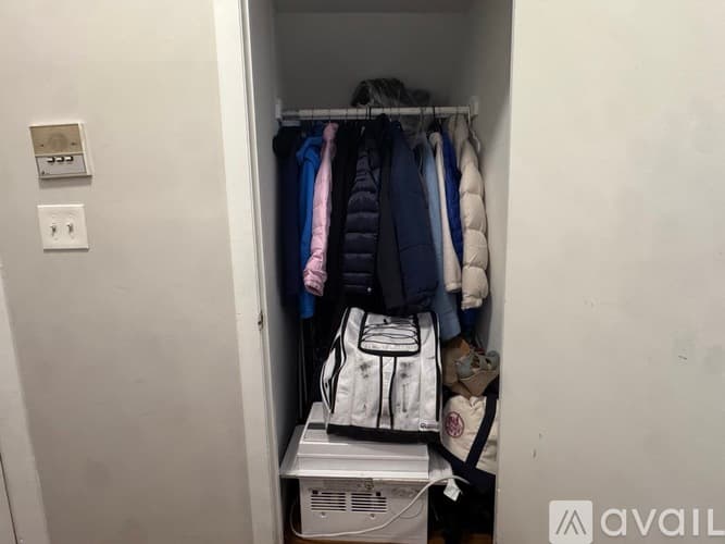 Brookline Apartment: 15 Stearns Rd
