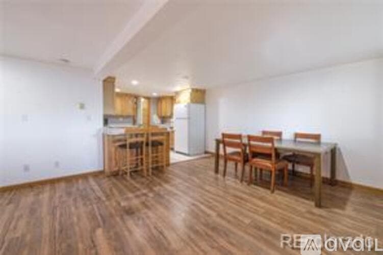 Granby House: 695 East Agate Avenue