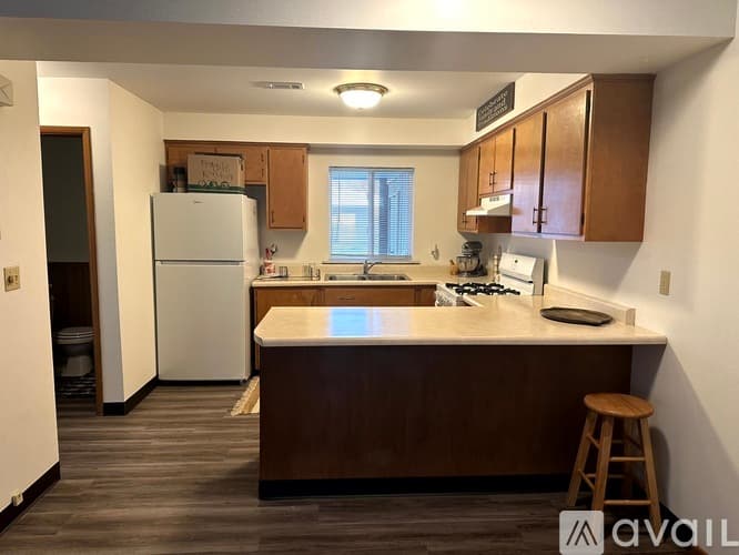 Pekin House: 3 Florentine Ct