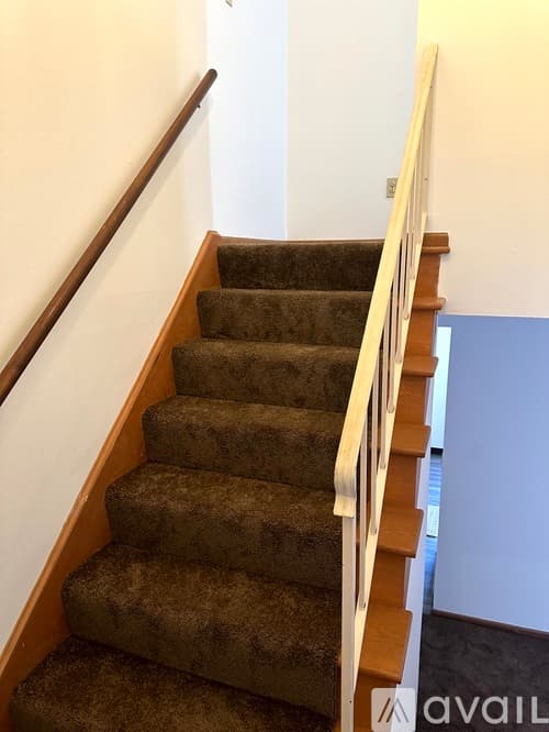 Pekin House: 3 Florentine Ct