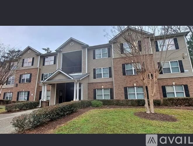 Stonecrest House: 14302 Fairington Ridge Circle