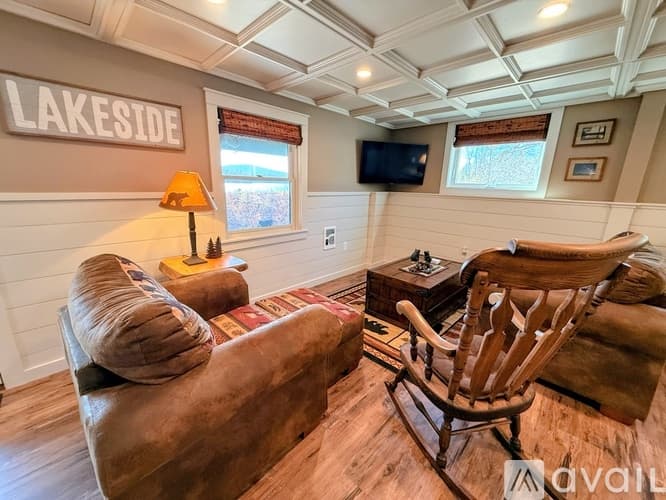 Silver Lake Apartment: 175 Plains Rd