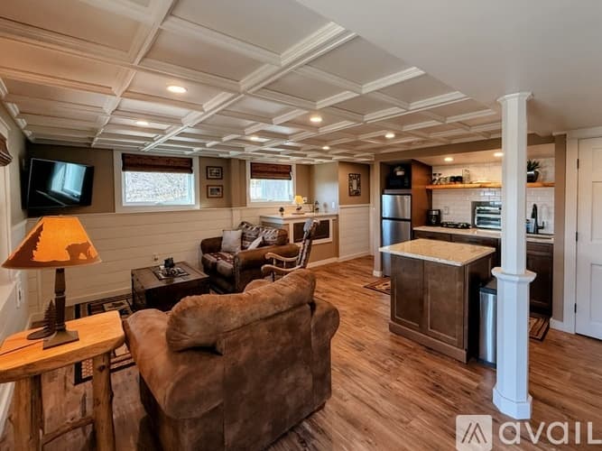 Silver Lake Apartment: 175 Plains Rd