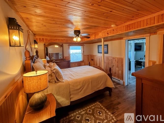 Silver Lake Apartment: 175 Plains Rd