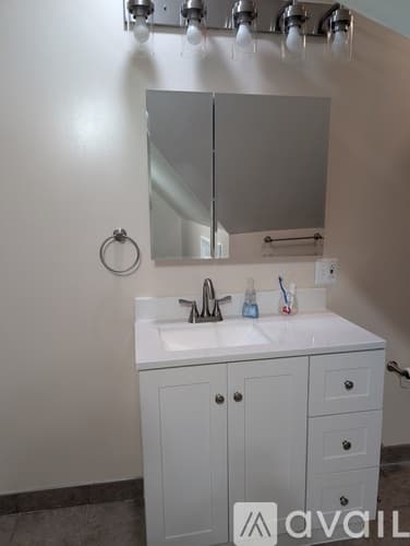 Medford Townhome: 74 Sharon St