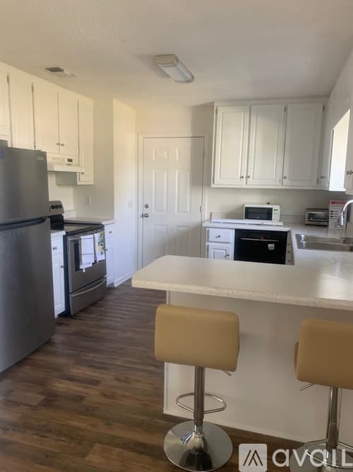 Douglas Apartment: 65 Willow Way