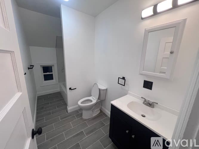 Fall River Apartment: 868 President Avenue