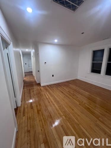 Fall River Apartment: 868 President Avenue