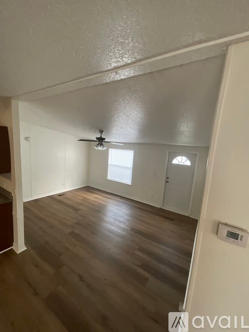 Cocoa House: 1641 Ridge Drive