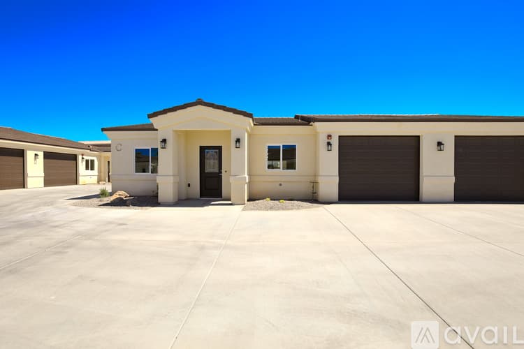 Lake Havasu City Townhome: 2860 Jamaica Boulevard South