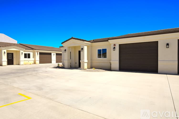 Lake Havasu City Townhome: 2860 Jamaica Boulevard South
