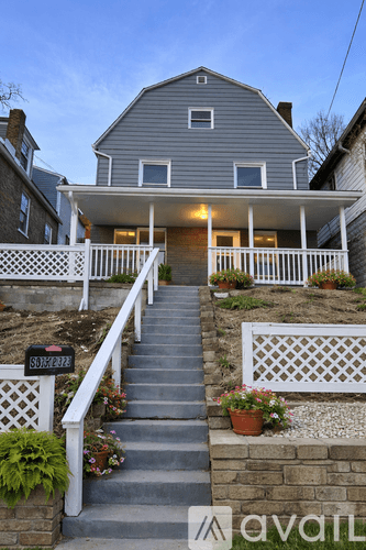 Pittsburgh House: 2323 Patterson Ave