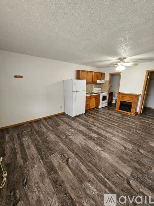La Crosse Apartment: 2222 32nd St S