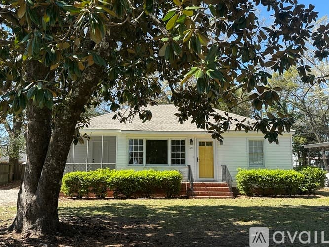Statesboro House: 25 Carmel Dr
