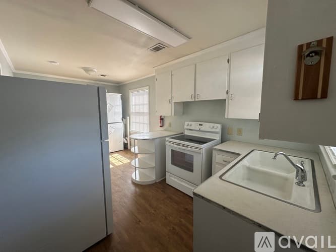 Statesboro House: 25 Carmel Dr