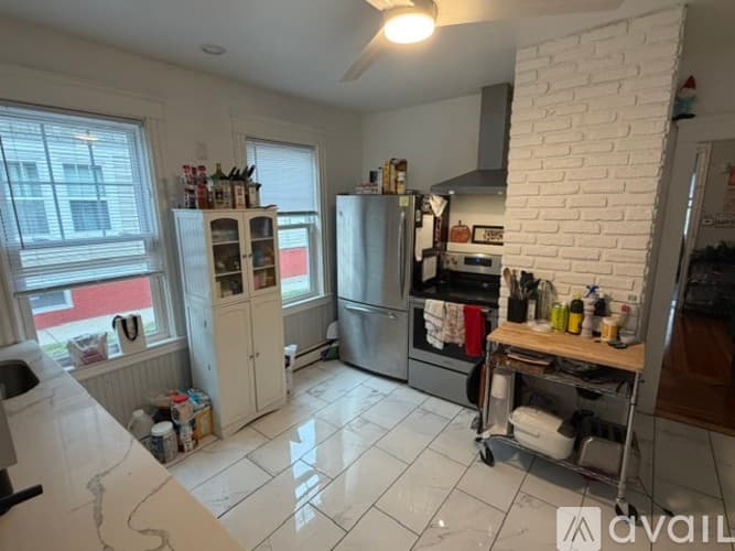 Providence House: 24 Huxley Ave