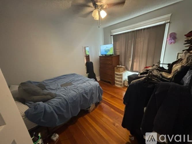 Providence House: 24 Huxley Ave