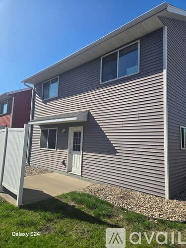 Mankato Townhome: 109 Owl Path