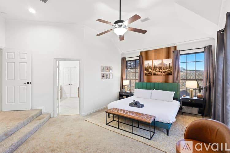 Haltom City House: 5717 Christy Ln
