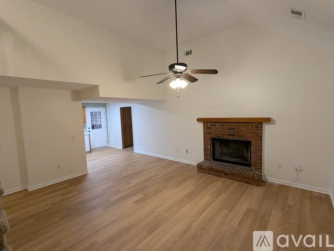 Statesboro House: 250 Cassie Ree Rd