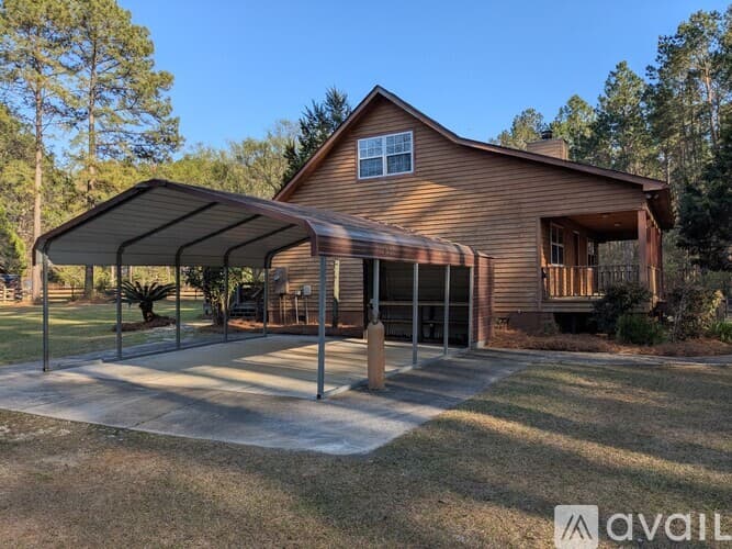 Statesboro House: 250 Cassie Ree Rd