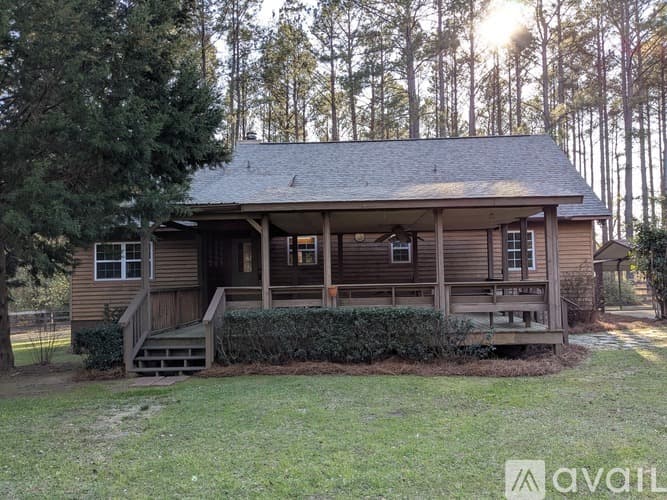Statesboro House: 250 Cassie Ree Rd