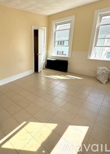 Providence Apartment: 104 Home Avenue