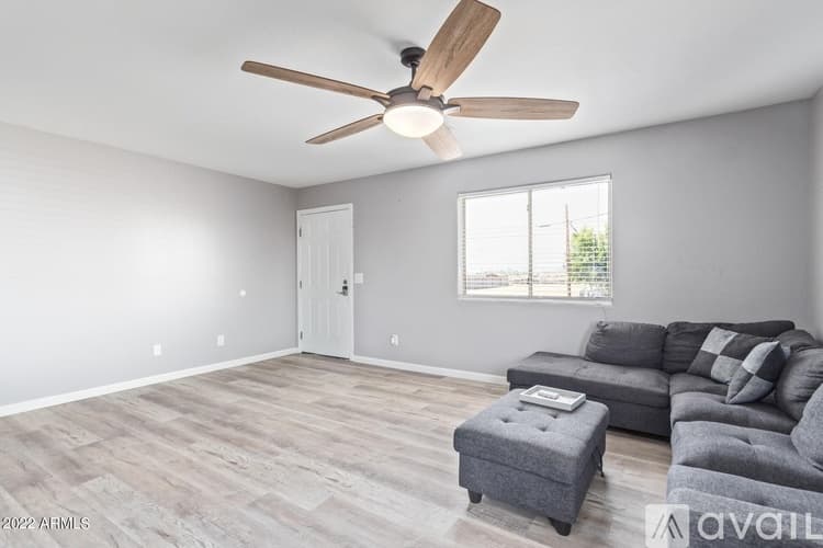 Phoenix House: 2437 East Jones Avenue