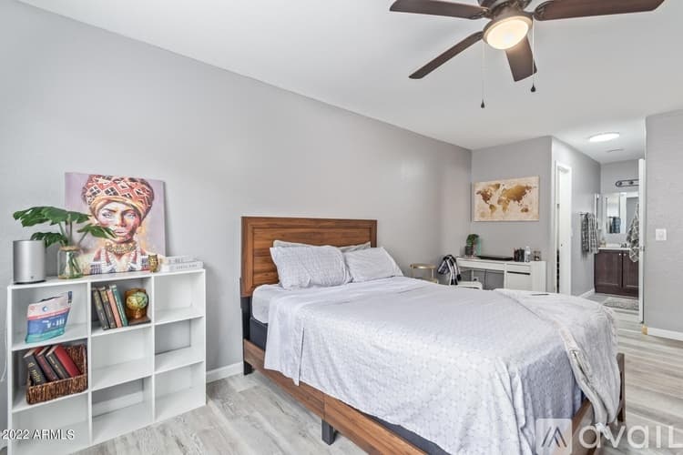 Phoenix House: 2437 East Jones Avenue
