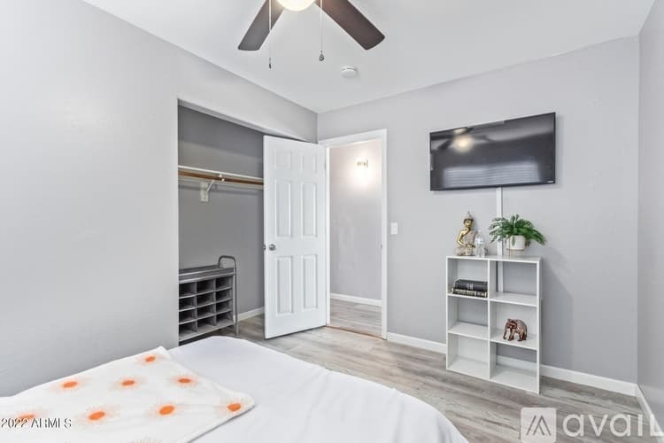 Phoenix House: 2437 East Jones Avenue