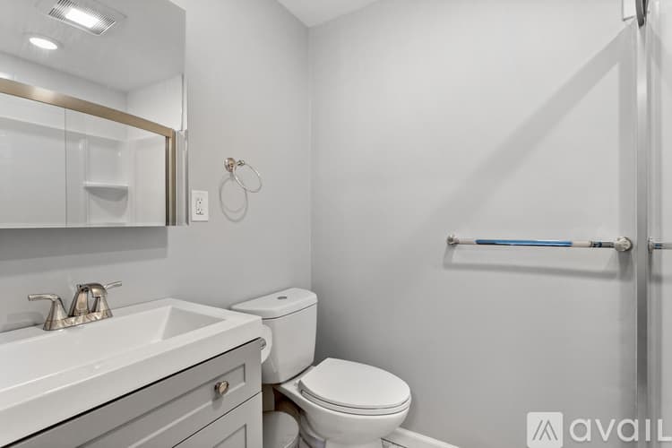 Boston Apartment: 1047 Saratoga St