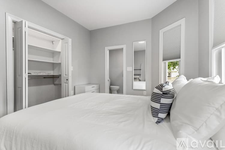 Boston Apartment: 1047 Saratoga St