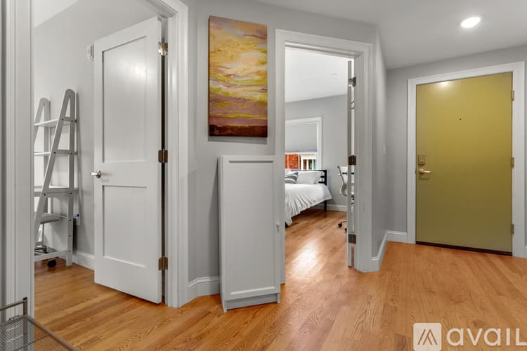 Boston Apartment: 1047 Saratoga St